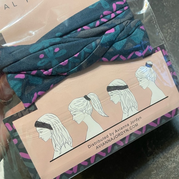 Tribal Print Head Wrap - Picture 2 of 3